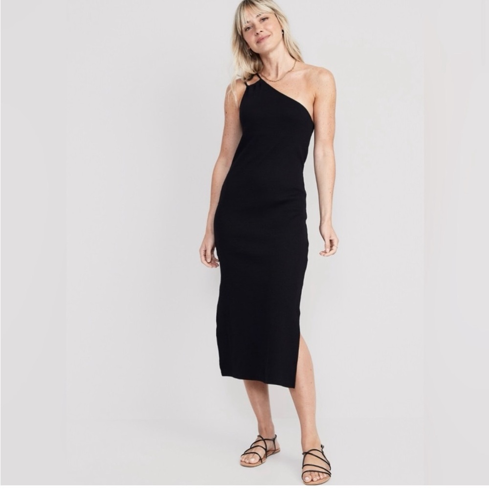 Versatile Black One-Shoulder Dress